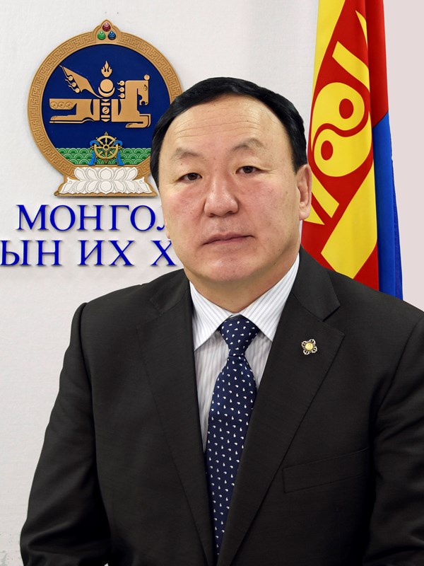 Л.Элдэв-Очир: Бид хүний нүүр ч харж чадахаа байлаа.