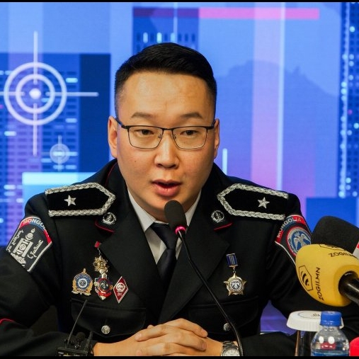 “Бусдад шилжүүлсэн мөнгө, хувийн мэдээллийг буцааж болдоггүй тул танил хүнээ ч нягтал”