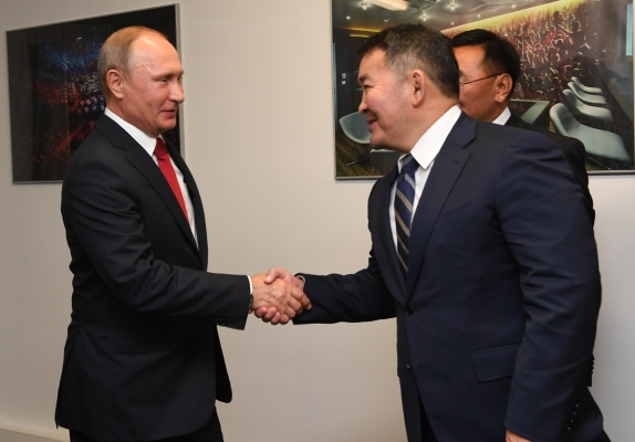 Х.Баттулга, В.Путин нар уулзав