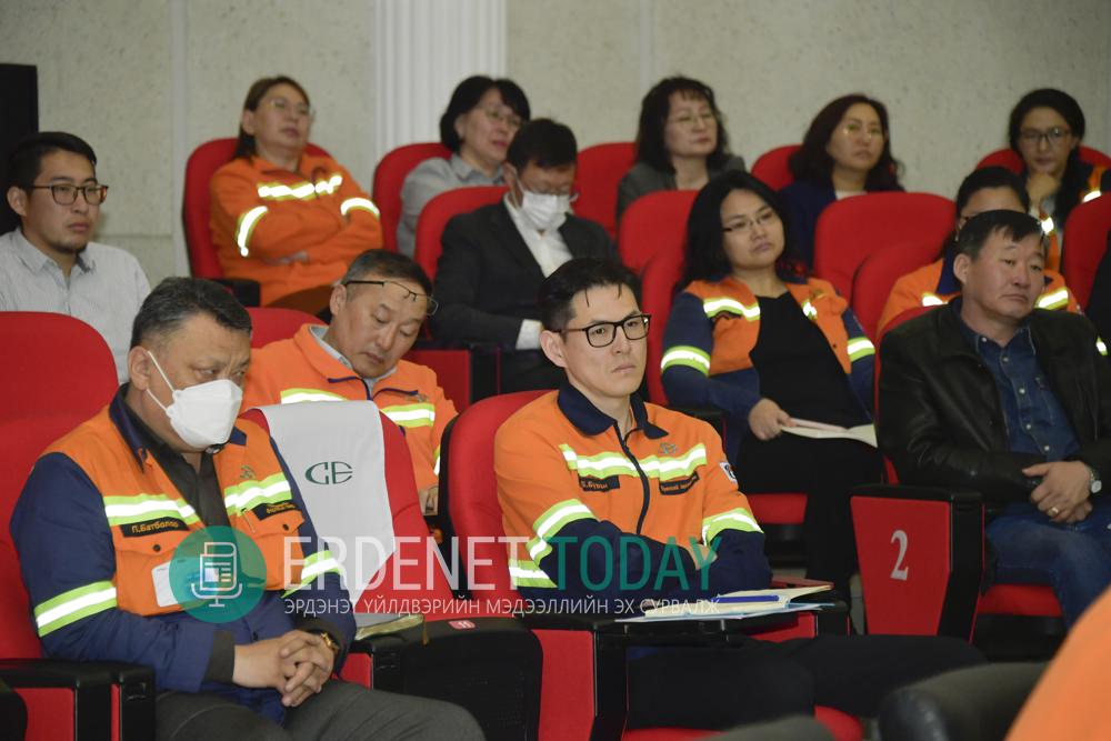 ЭРДЭНЭТ ҮЙЛДВЭРИЙН УДИРДЛАГУУД 2022-2026 ОНЫ СТРАТЕГИ ТӨЛӨВЛӨГӨӨНИЙ ТӨСЛИЙГ ХЭЛЭЛЦЛЭЭ