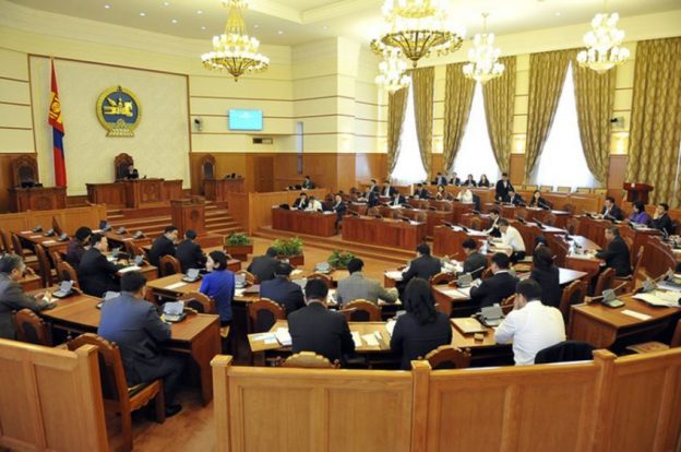 2016-2020 оны парламент ИРЦ ярьсаар бүрэн эрхийн хугацаагаа дуусгаж байна