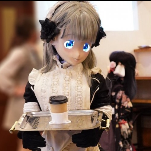 Японд анимэ зөөгчтэй кафе нээгджээ